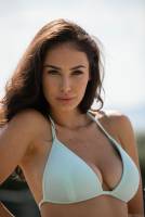 Sophie Limma busty in bikini 1-57raexa0p3.jpg