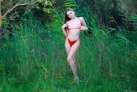 Dariana-red-bikini-21-m7rc65p0hm.jpg