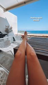 Greek celeb - Athina Oikonomakou Feet-x7rcmv4oon.jpg