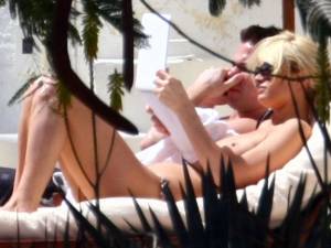 Paris Hilton nude US exhibitionist celebrity-27rdg4b1y1.jpg