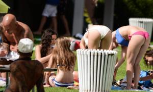 Voyeur Spying College Bikini Teens In Park 67rf8pxfgx