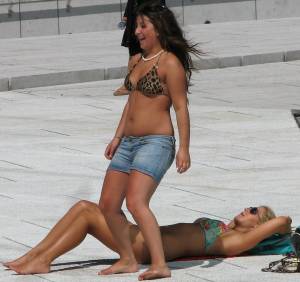 Two girls in bikini taningm7rf85817s.jpg