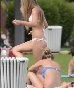 Voyeur Spying College Bikini Teens In Parkp7rf8qckn1.jpg