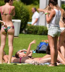 Voyeur Spying College Bikini Teens In Park-r7rf8oqad5.jpg