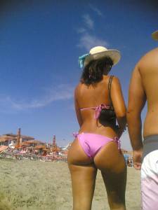Italian Teens Voyeur Spy On The Beach-z7rfv40737.jpg
