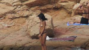 Sardinia italy brunette teen on beach voyeur spy x259-77rfvk7mvp.jpg