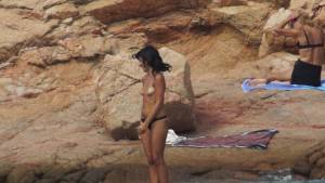 Sardinia italy brunette teen on beach voyeur spy x259-c7rfvk80bt.jpg