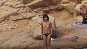 Sardinia italy brunette teen on beach voyeur spy x259-q7rfv7gkcy.jpg