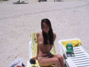 Asian Girl on Holiday - Topless picsk7rgq4mjg6.jpg