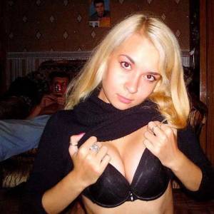 Blonde Russian Girl-17rgriqzn1.jpg