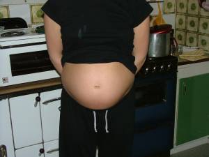 Found-Pregnant-Girl-%28299-Pics%29-17rgs3widv.jpg