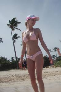 Amateur Blonde Vacation Photos x157s7rgt6tfby.jpg