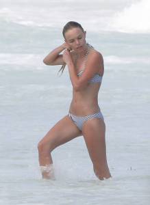 Kate Bosworth – Topless Bikini Candids in Cancunt7rhhd53rn.jpg