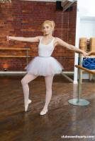 Alexis Wilson ballerina 22-77rh1x5txk.jpg
