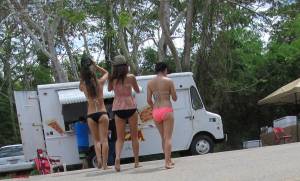Spying teen girls at the camping voyeurd7ri9a27zx.jpg