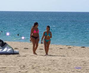 Candid Bikini Beach t7rit08v30