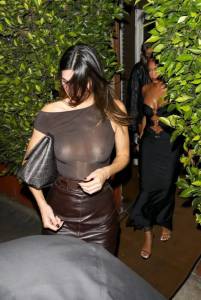 Kendall Jenners Braless Boobs Tease-i7r0w8bn6z.jpg