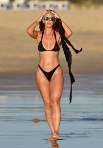Jennifer Metcalfes Thong Bikini Candids Spainx7r1722ch4.jpg