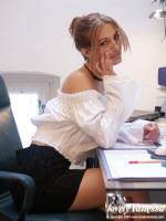 Lovely Vanessa - At work-z7rjnhazay.jpg
