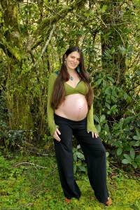 Alexia-Pregnant-03-k7rk0hol7j.jpg