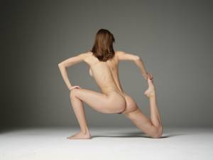 Anna L nude figurine - x56-17rkuoggu4.jpg