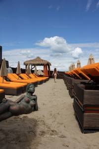 Atisha - Cap D Agde Frances Mediterranean Coast 47rla6jujk
