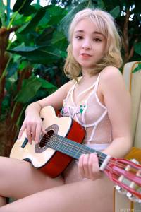 Charlotte Brooke - Play My Tune - x120s7rlv68255.jpg