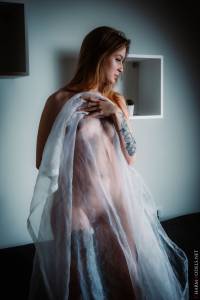 Sofia-Naked-Sofia-Only-With-Transparent-Curtain-x61-a7rmd70f7b.jpg
