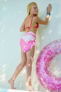 Liza B - Swimwear Model - x105s7rnhni2ng.jpg