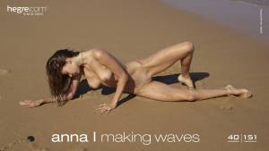 Anna L making waves - x4037rou896p4.jpg