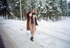 Nude-In-Russia Tatjana - Just Refined 20 Years After - Winter Road - x91 - 2700p-37rptob7pt.jpg