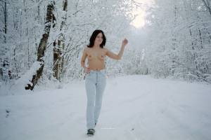 Lia - Just Refined 20 Years After - -25 degrees - x46-y7rr7x7mdk.jpg