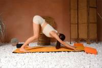 MPLStudios.com_24.03.15.Mariana.Yoga.Stretching_1 x7sdf7d0n2