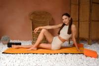 MPLStudios.com_24.03.15.Mariana.Yoga.Stretching_1 x7sdf6qou3