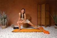MPLStudios.com_24.03.15.Mariana.Yoga.Stretching_1 67sdf7h7kb