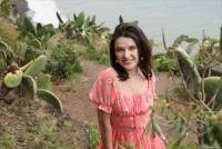 Amelia visiting Ponto do Sol - July 21 p7sibdli4l
