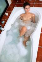 Vanessa Shy bathtub - July 25 t7sihimici
