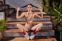 Leona Mia thin body 31 g7sisb0bow