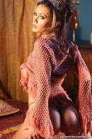 Crissy Moran - Large stitches - Bumble n7siramj05