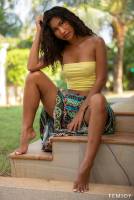 Niki Meow outdoor 7 27s0nlfe03