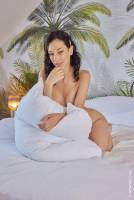 Shania Vegax bedroom 25 m7s3crjlgu