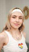 Lisa Nixon solo in socks - Sept 13 q7s52sxxxl
