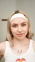 Lisa Nixon solo in socks - Sept 13 s7s52su7vx