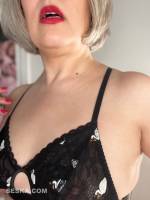 Seska.com_24.08.23.Black.And.White.Lingerie.Try-On_1 c7s6ins2eb