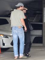 Margot Robbie out in Los Angeles - Oct 16 t7s6rd1qxy