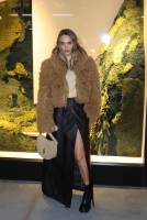 Cara Delevingne The NY Burberry Flagship Store reopening - Oct 16 e7s6rdvlr4