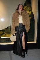 Cara Delevingne The NY Burberry Flagship Store reopening - Oct 16 m7s6rebcbv