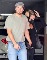 Margot Robbie out in Los Angeles - Oct 16 07s6rd3kw4