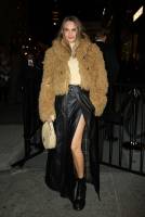Cara Delevingne The NY Burberry Flagship Store reopening - Oct 16 37s6reo3pp