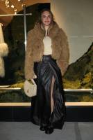 Cara Delevingne The NY Burberry Flagship Store reopening - Oct 16 p7s6re4fcq